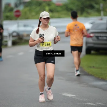 Runner Photo 8574608
