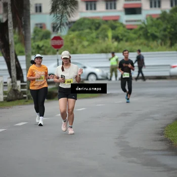 Runner Photo 8574613