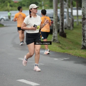 Runner Photo 8574623