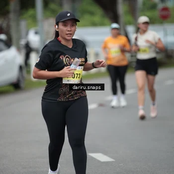 Runner Photo 8574646