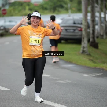 Runner Photo 8574674