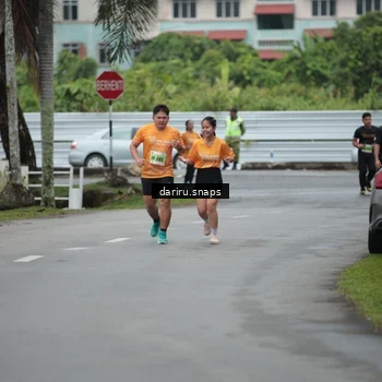 Runner Photo 8574684