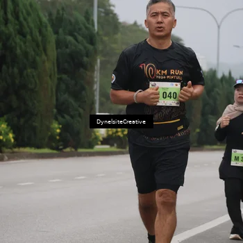 Runner Photo 8574888
