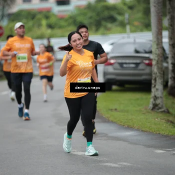 Runner Photo 8574924