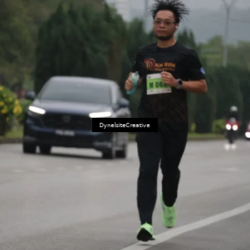 Runner Photo 8574945