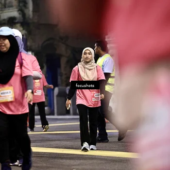 Runner Photo 8575002