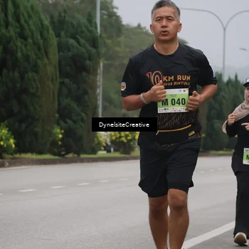 Runner Photo 8575003