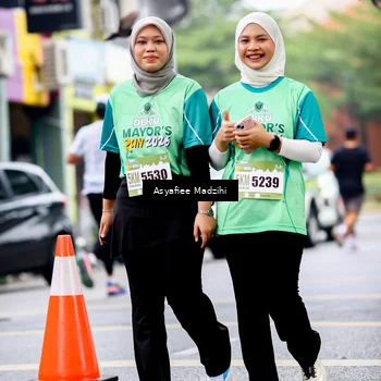 Runner Photo 8575201