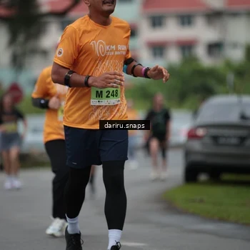 Runner Photo 8575312