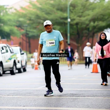 Runner Photo 8575318