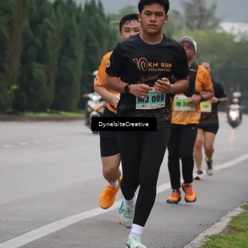 Runner Photo 8575339