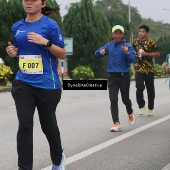Runner Photo 8575798