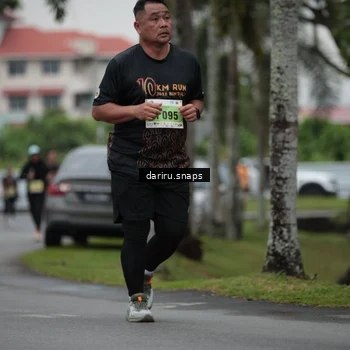 Runner Photo 8575815
