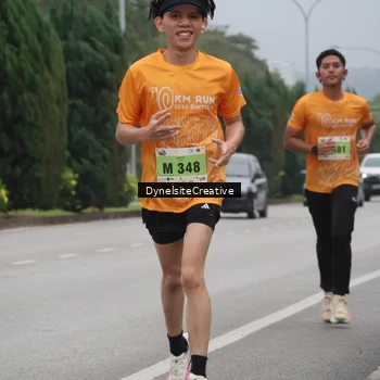 Runner Photo 8575823