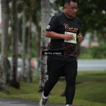 Runner Photo 8575841