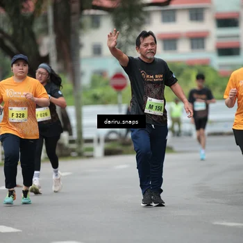 Runner Photo 8575872