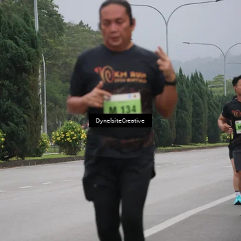Runner Photo 8575878