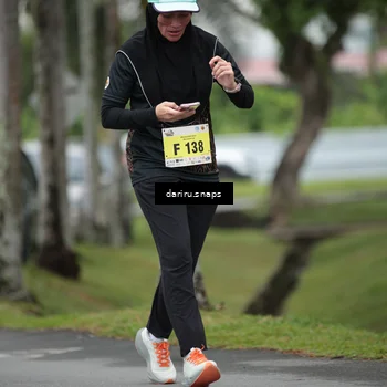 Runner Photo 8575881