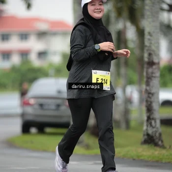 Runner Photo 8575990