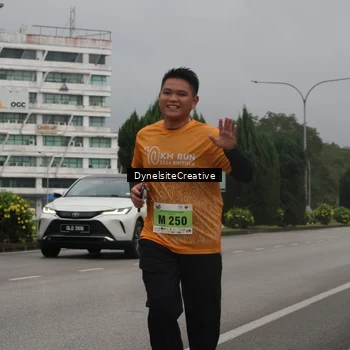 Runner Photo 8576059