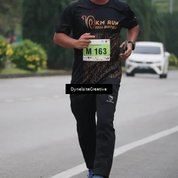 Runner Photo 8576064
