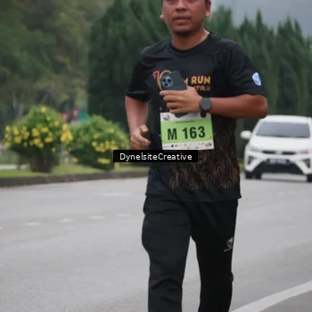 Runner Photo 8576068