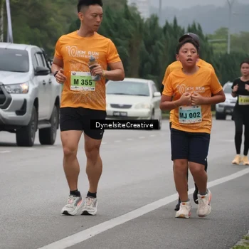 Runner Photo 8576083