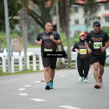 Runner Photo 8576365