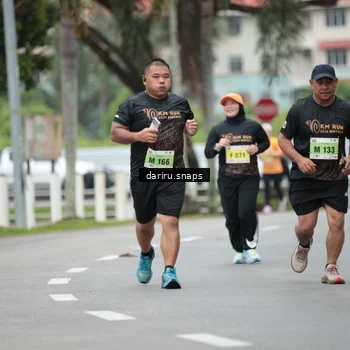 Runner Photo 8576372