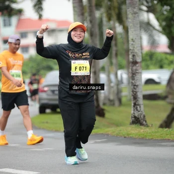 Runner Photo 8576389