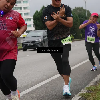 Runner Photo 8576611