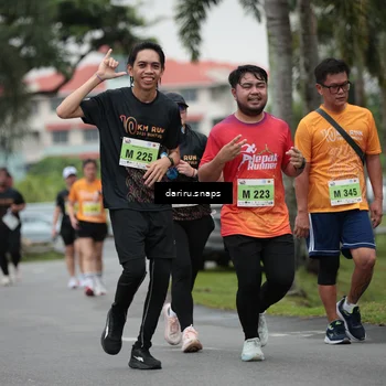 Runner Photo 8576674