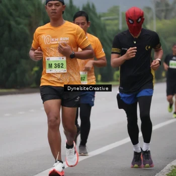 Runner Photo 8576816