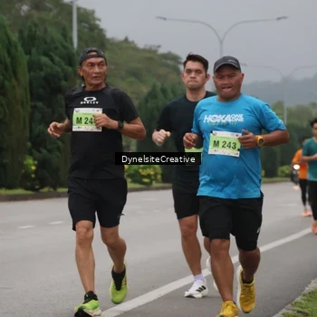 Runner Photo 8576862