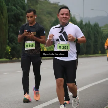 Runner Photo 8576910