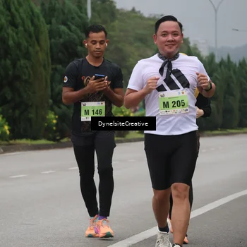Runner Photo 8576915