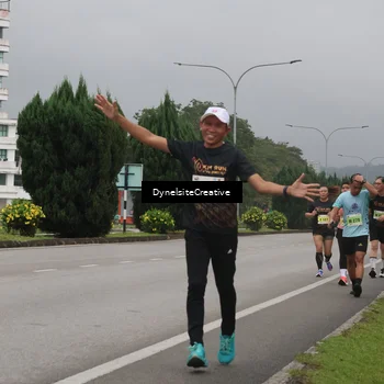Runner Photo 8576987