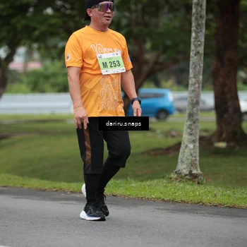 Runner Photo 8577041