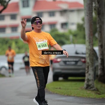 Runner Photo 8577043