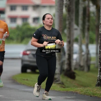 Runner Photo 8577069
