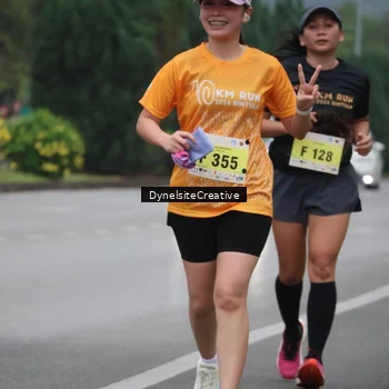 Runner Photo 8577080