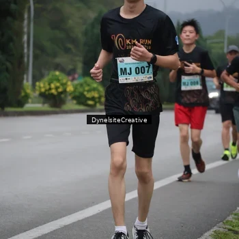 Runner Photo 8577140