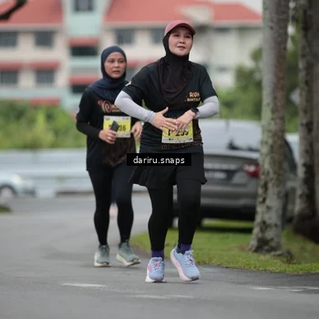 Runner Photo 8577249