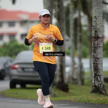 Runner Photo 8577312
