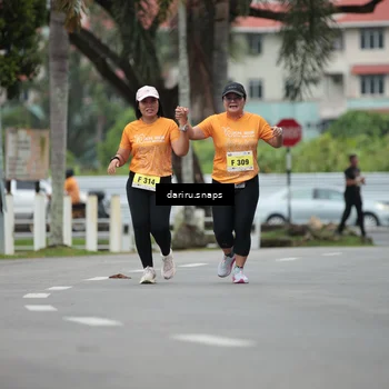 Runner Photo 8577425