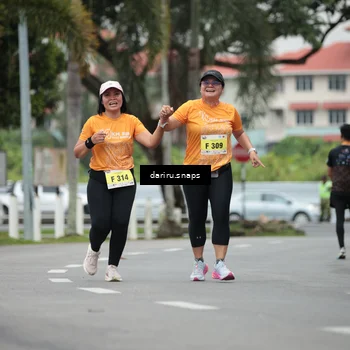 Runner Photo 8577565