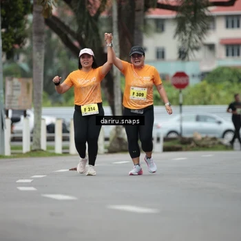 Runner Photo 8577568