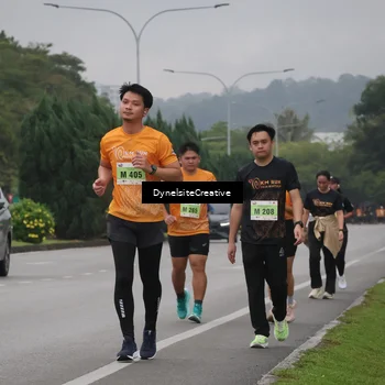 Runner Photo 8578170