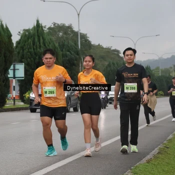 Runner Photo 8578191