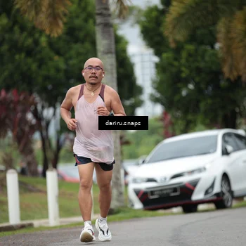 Runner Photo 8578353